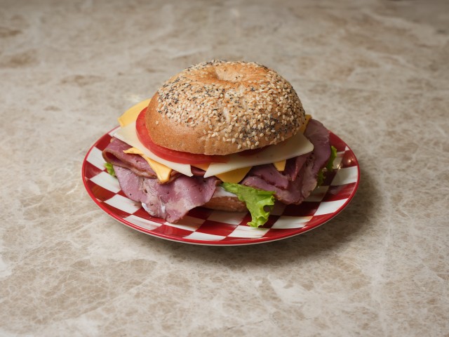 DANA FUME BAGEL WITCH